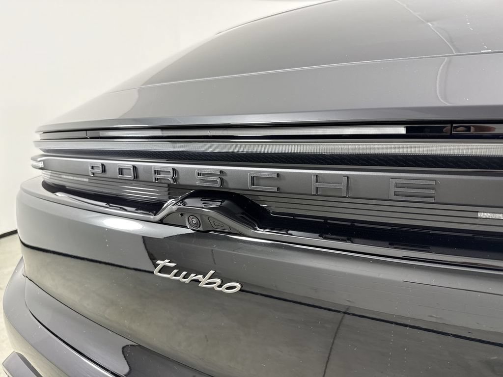 New 2026 Porsche Macan Turbo Electric AWD/4WD image 19