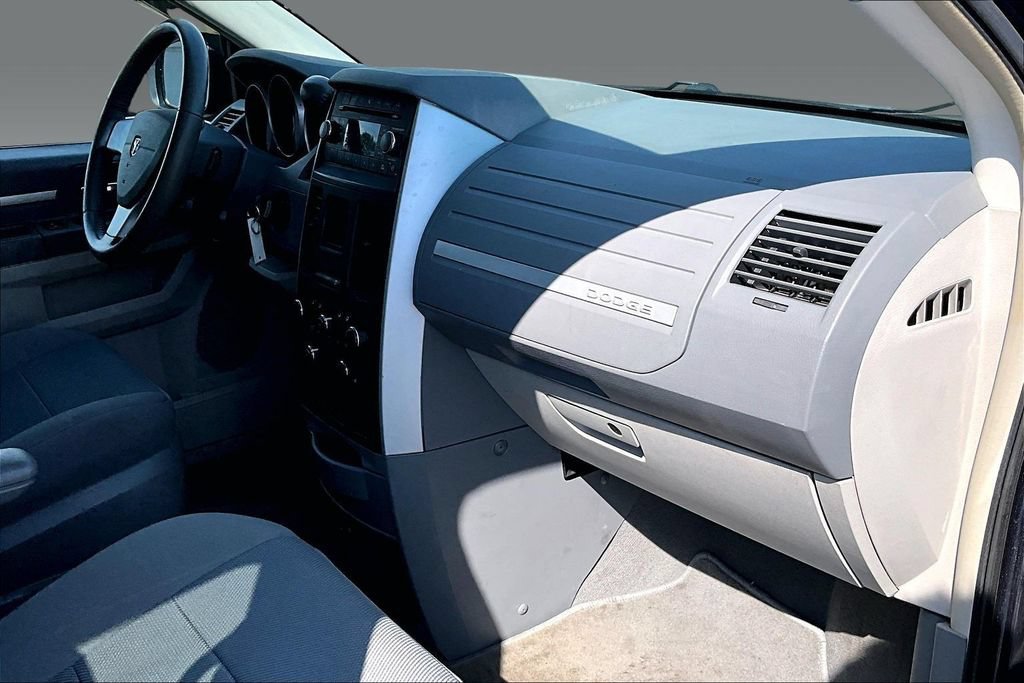 Used 2009 Dodge Grand Caravan SXT FWD image 10