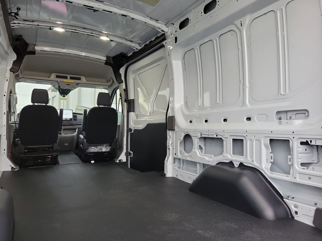 New 2026 Ford Transit 250 148 Medium Roof image 13