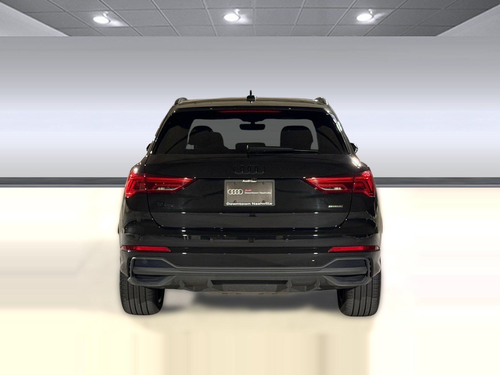 Certified 2025 Audi Q3 2.0T Premium Plus w/ Premium Plus Package AWD/4WD image 10