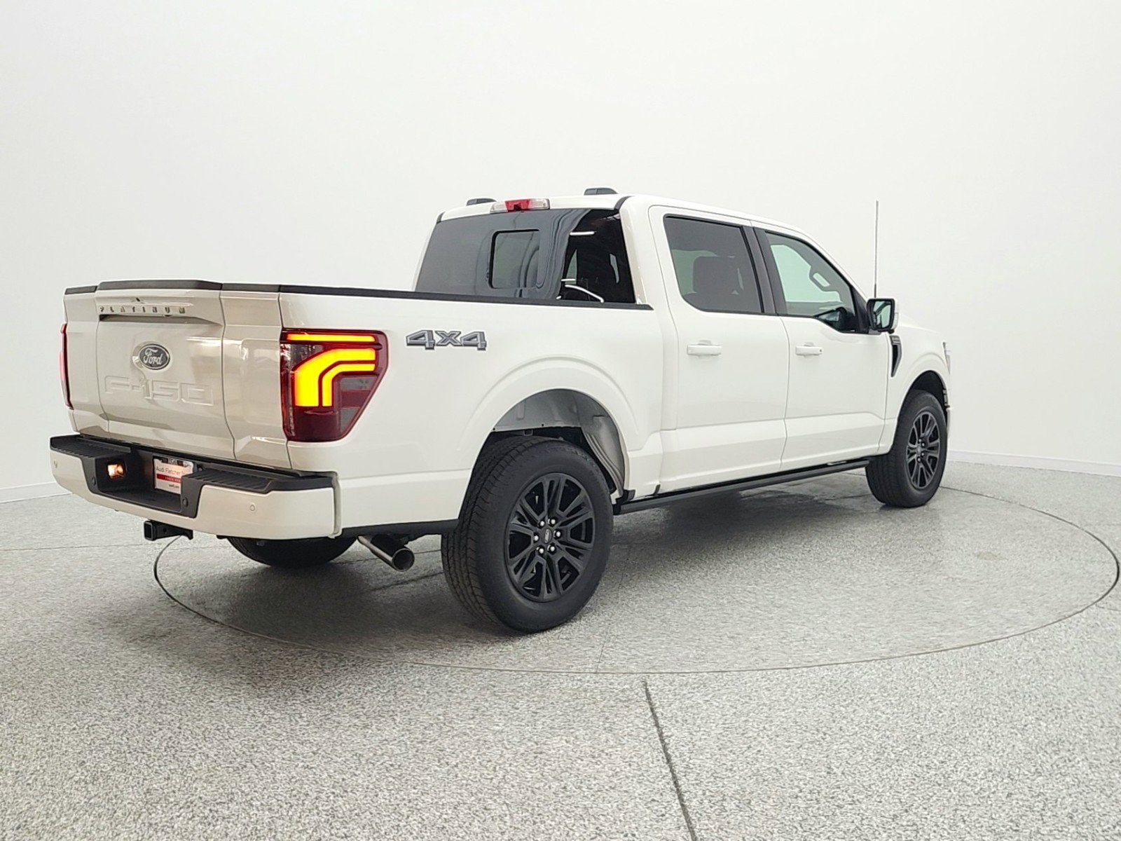 Used 2025 Ford F150 Platinum image 5