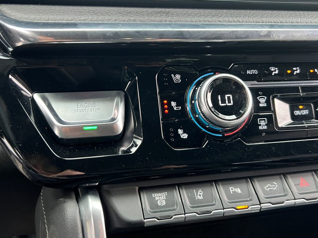 Used 2024 GMC Sierra 2500 Denali w/ Denali Reserve Package image 30