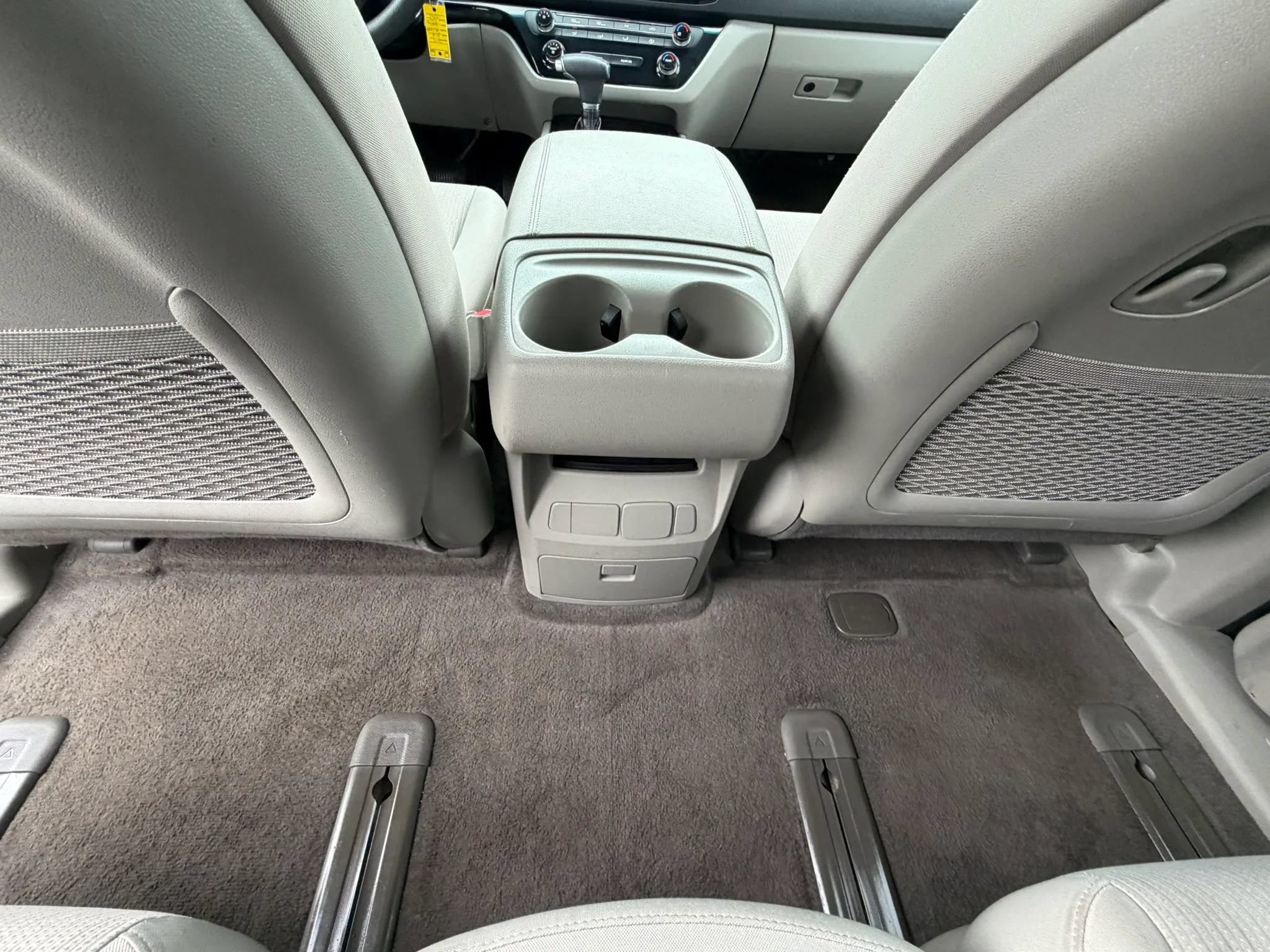 Used 2019 Kia Sedona LX FWD image 32