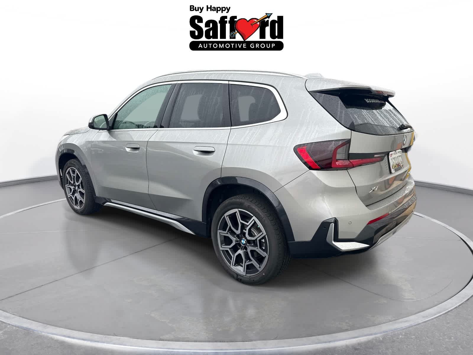 Used 2026 BMW X1 xDrive28i w/ Technology Package AWD/4WD image 3