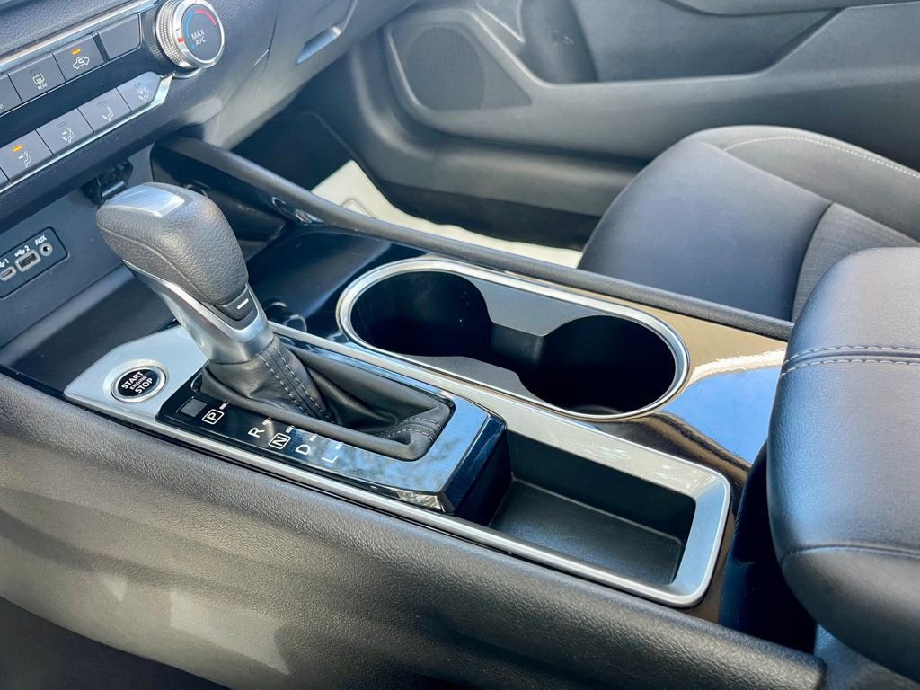 Used 2024 Nissan Altima 2.5 SV image 14