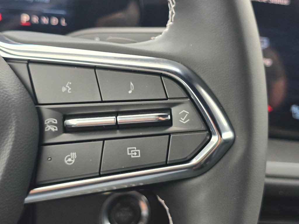 Used 2026 Chevrolet Traverse LT w/ Driver Confidence Package FWD image 39