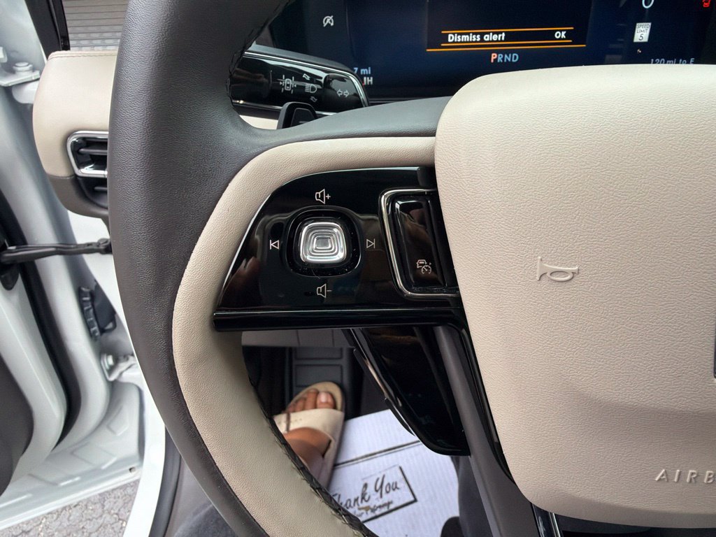 Used 2023 Lincoln Corsair AWD image 21