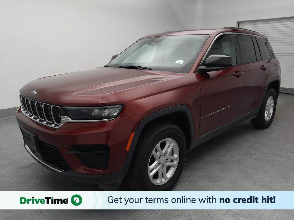 Used 2023 Jeep Grand Cherokee Laredo AWD/4WD image 1