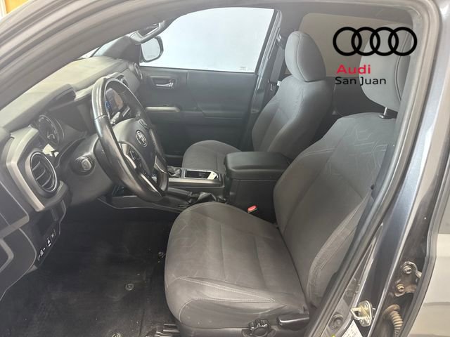 Used 2018 Toyota Tacoma TRD Off-Road w/ Technology Package AWD/4WD image 26