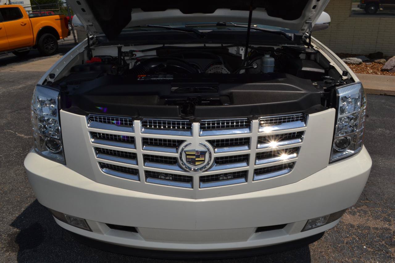 Used 2008 Cadillac Escalade EXT AWD/4WD image 52
