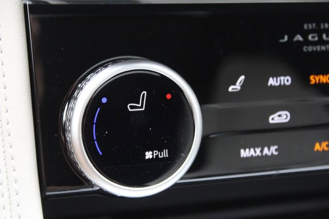 New 2026 Jaguar F-PACE R-Dynamic S image 17