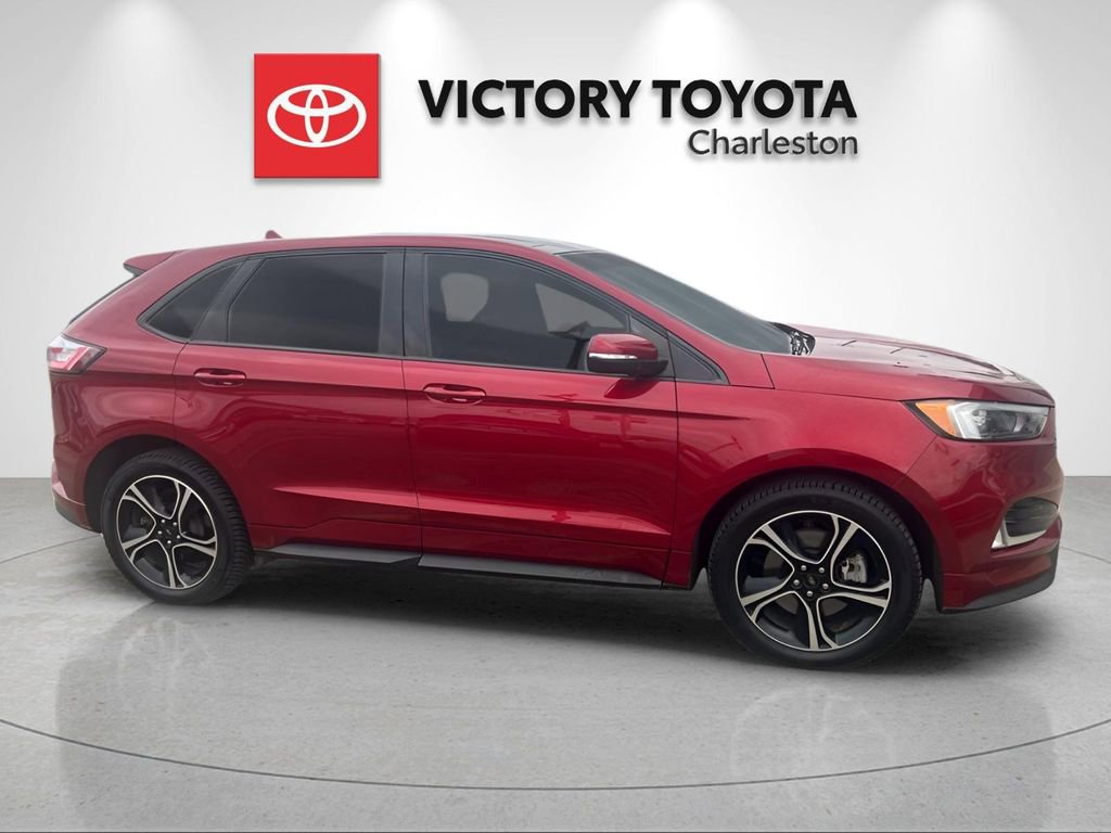 Used 2019 Ford Edge ST image 4