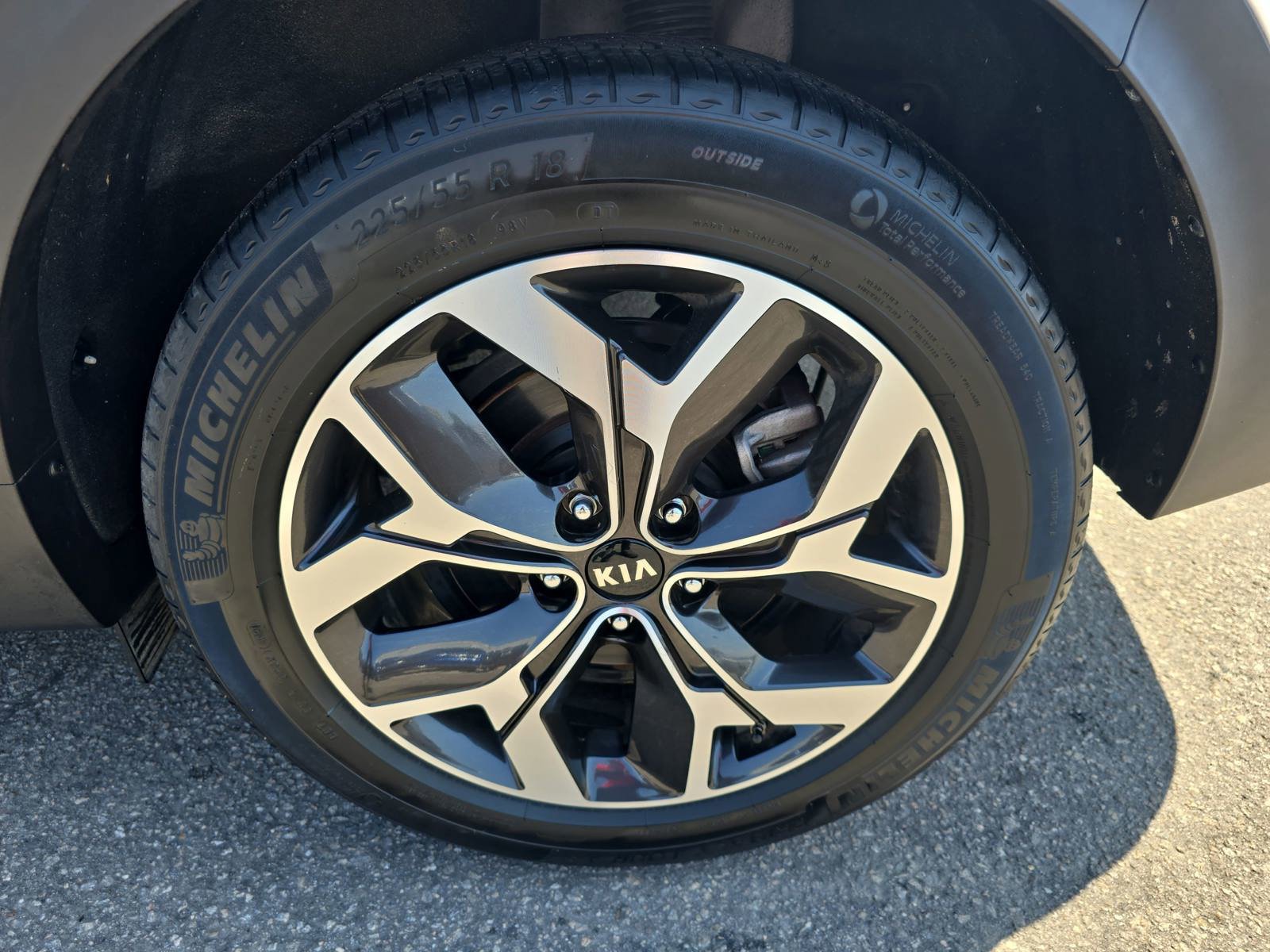 Used 2021 Kia Sportage EX w/ EX Technology Package FWD image 34