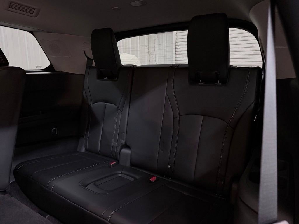 New 2027 INFINITI QX60 Luxe w/ Cargo Package FWD image 39