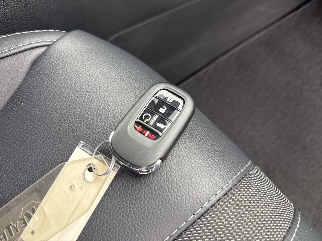 Certified 2025 Honda Pilot EX-L image 40