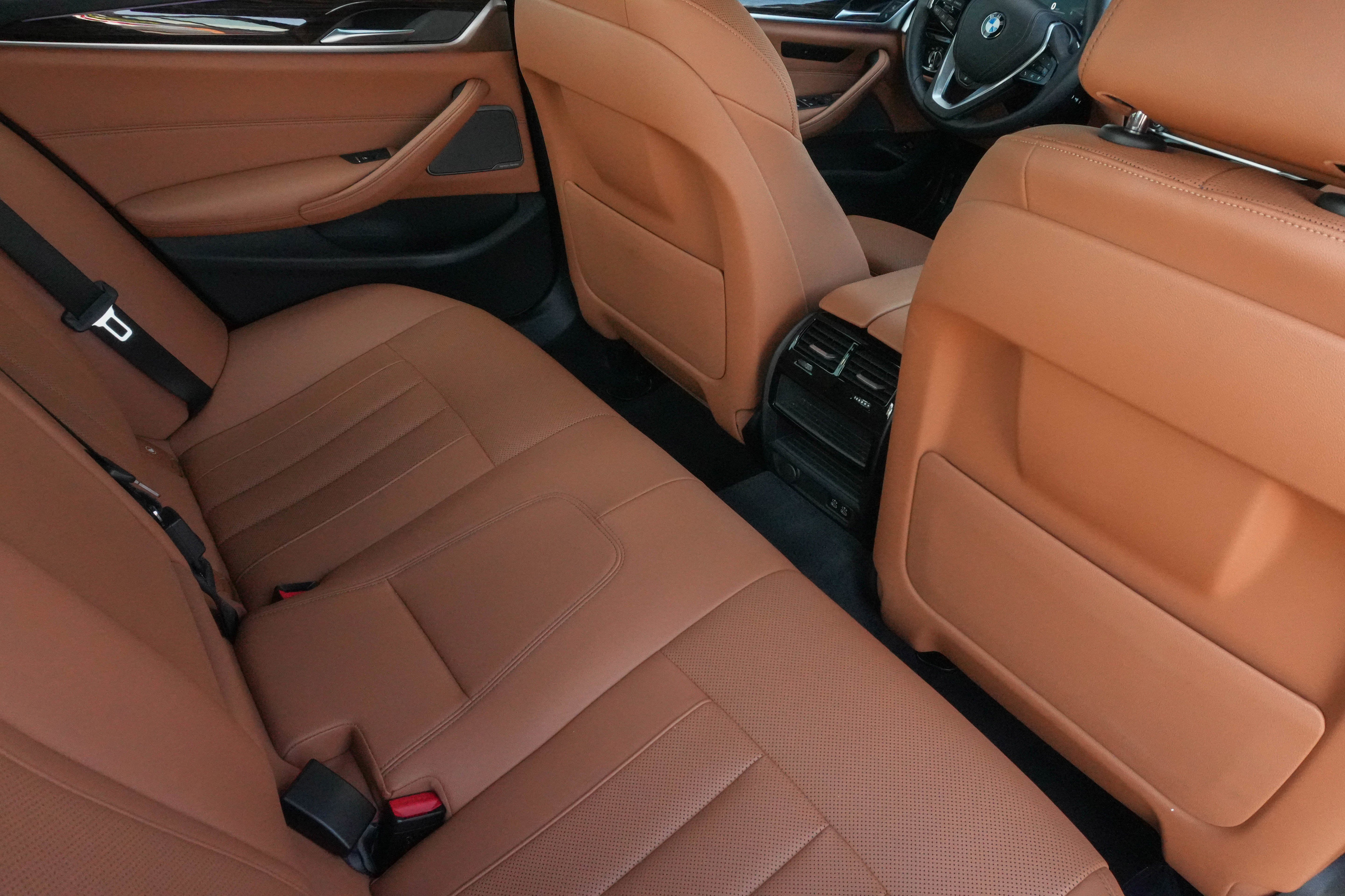 Certified 2023 BMW 530i xDrive w/ Premium Package AWD/4WD image 30