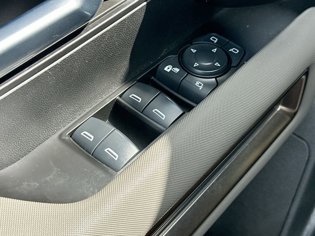 Certified 2025 GMC Hummer EV 3X AWD/4WD image 18