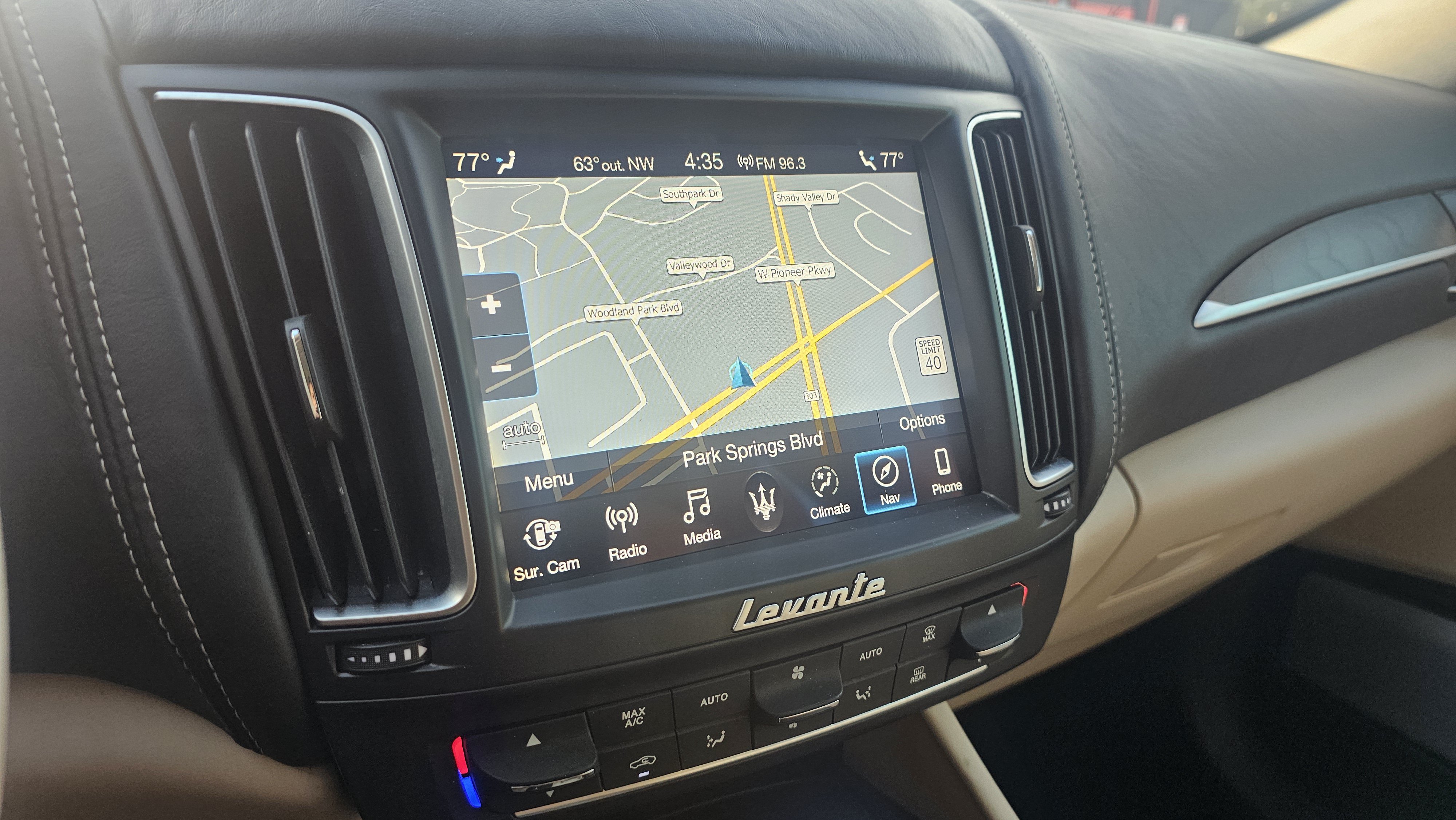 Used 2019 Maserati Levante GranLusso AWD/4WD image 42