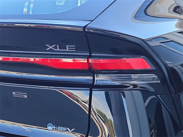 Used 2024 Toyota Prius XLE image 8