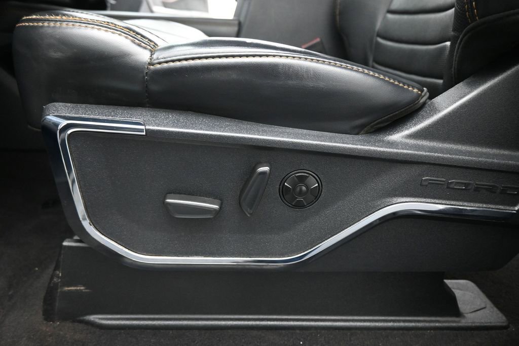 Certified 2024 Ford F250 Platinum AWD/4WD image 11