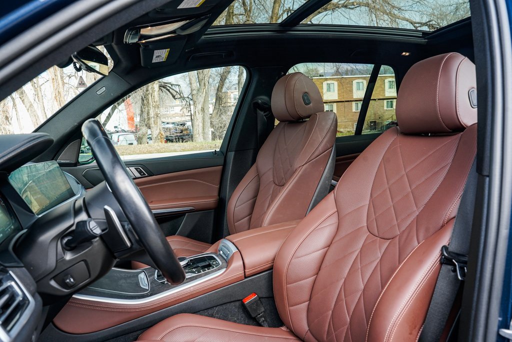 Used 2023 BMW X5 xDrive40i w/ M Sport Package image 17
