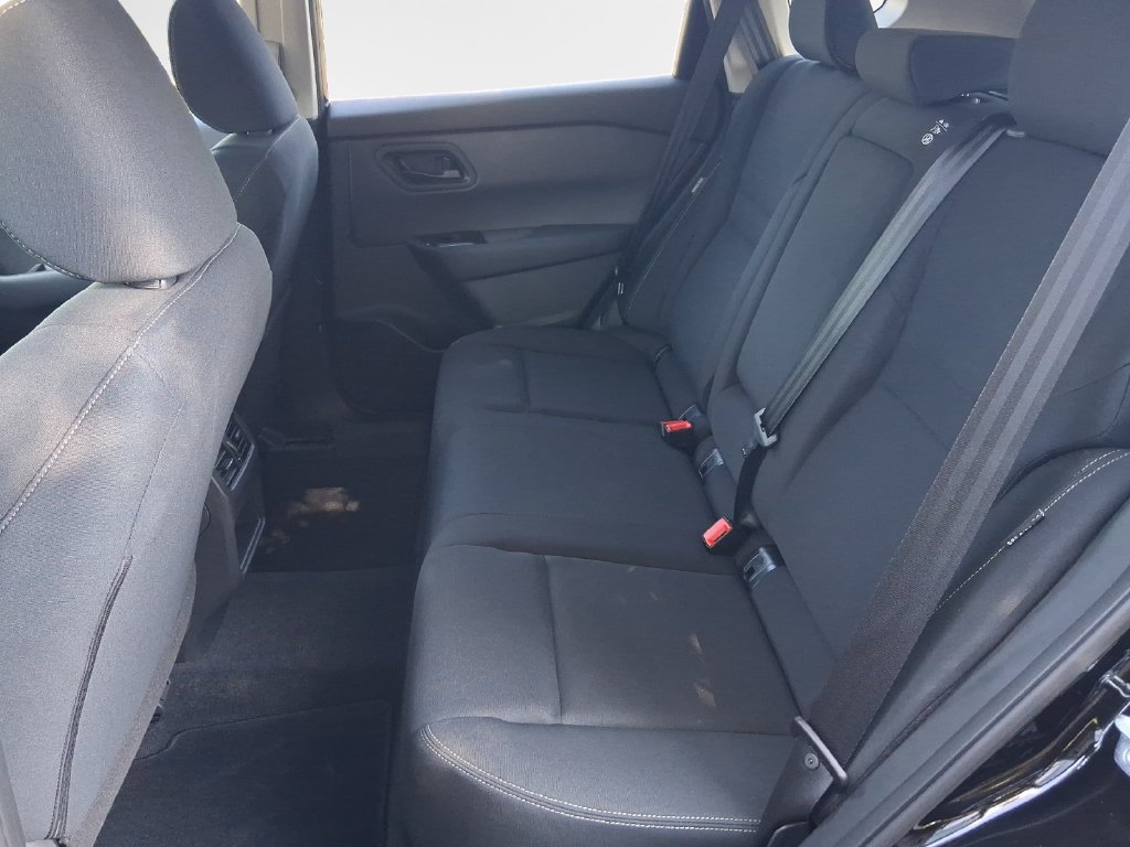 Used 2026 Nissan Rogue S FWD image 24