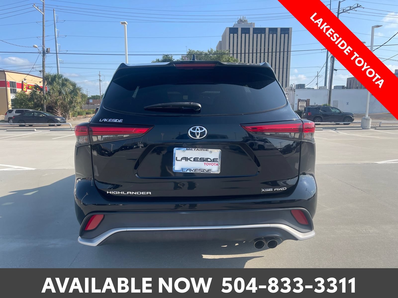 Used 2023 Toyota Highlander XSE AWD/4WD image 4