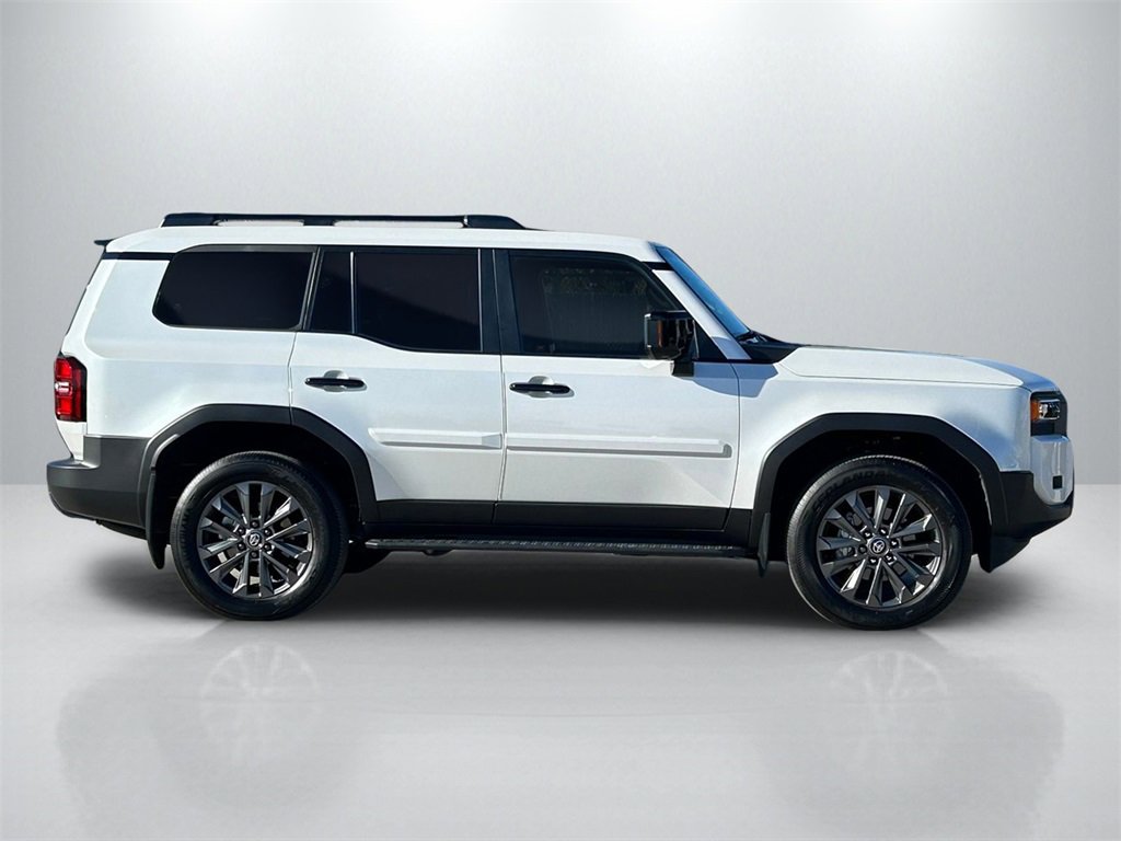 Used 2025 Toyota Land Cruiser image 4