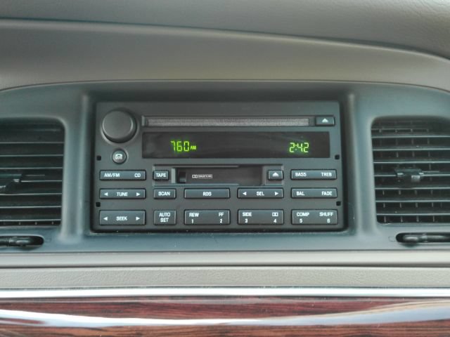 Used 2003 Mercury Grand Marquis GS RWD image 8