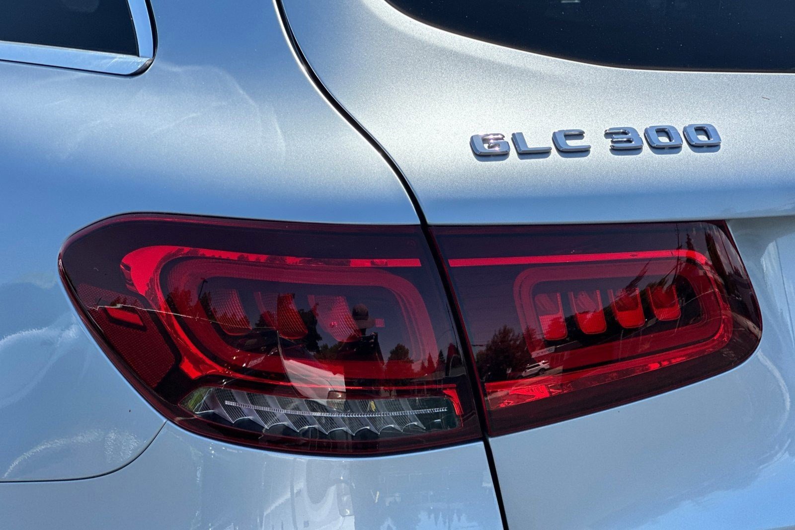 Used 2021 Mercedes-Benz GLC 300 4MATIC image 12