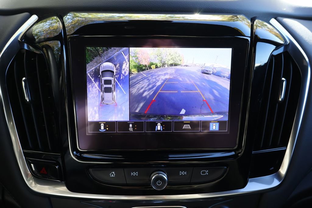 Certified 2023 Chevrolet Traverse LT image 18