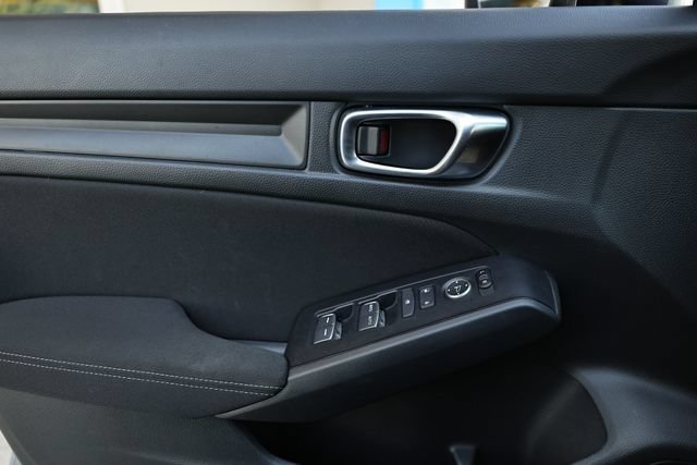Used 2025 Honda Civic Sport image 14