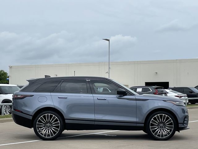 Used 2022 Land Rover Range Rover Velar R-Dynamic S image 3