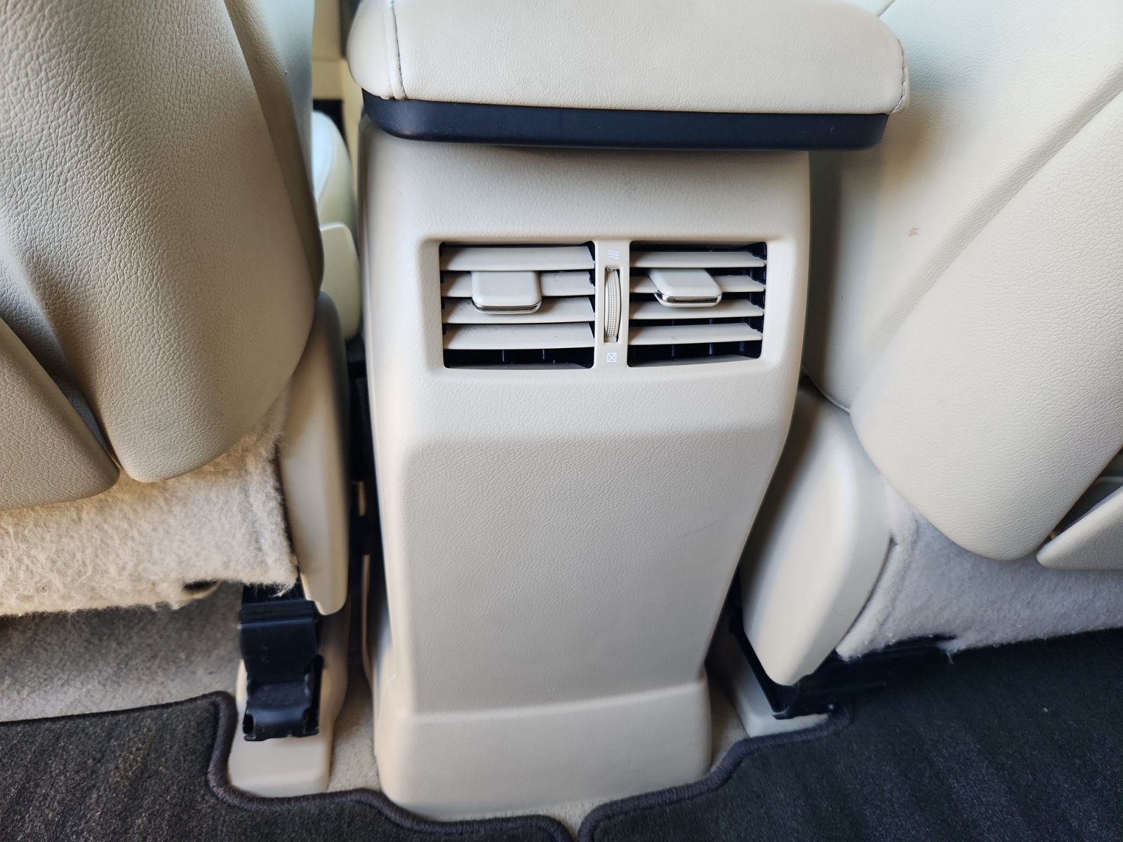 Used 2011 Lexus RX 350 AWD w/ Premium Pkg image 18
