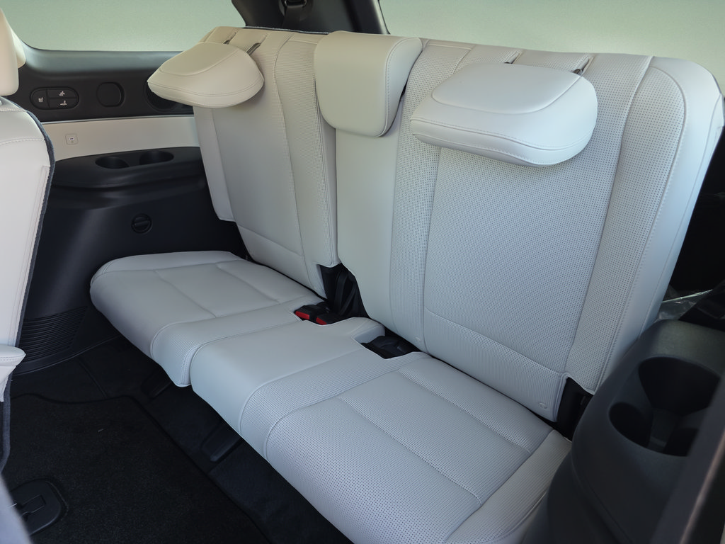 New 2026 Hyundai Palisade Calligraphy AWD/4WD image 16