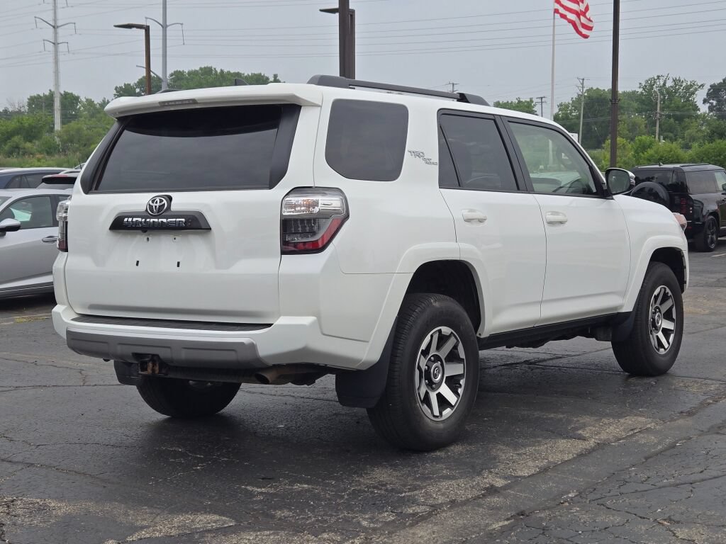 Used 2023 Toyota 4Runner TRD Off-Road Premium w/ Moonroof Package AWD/4WD image 17