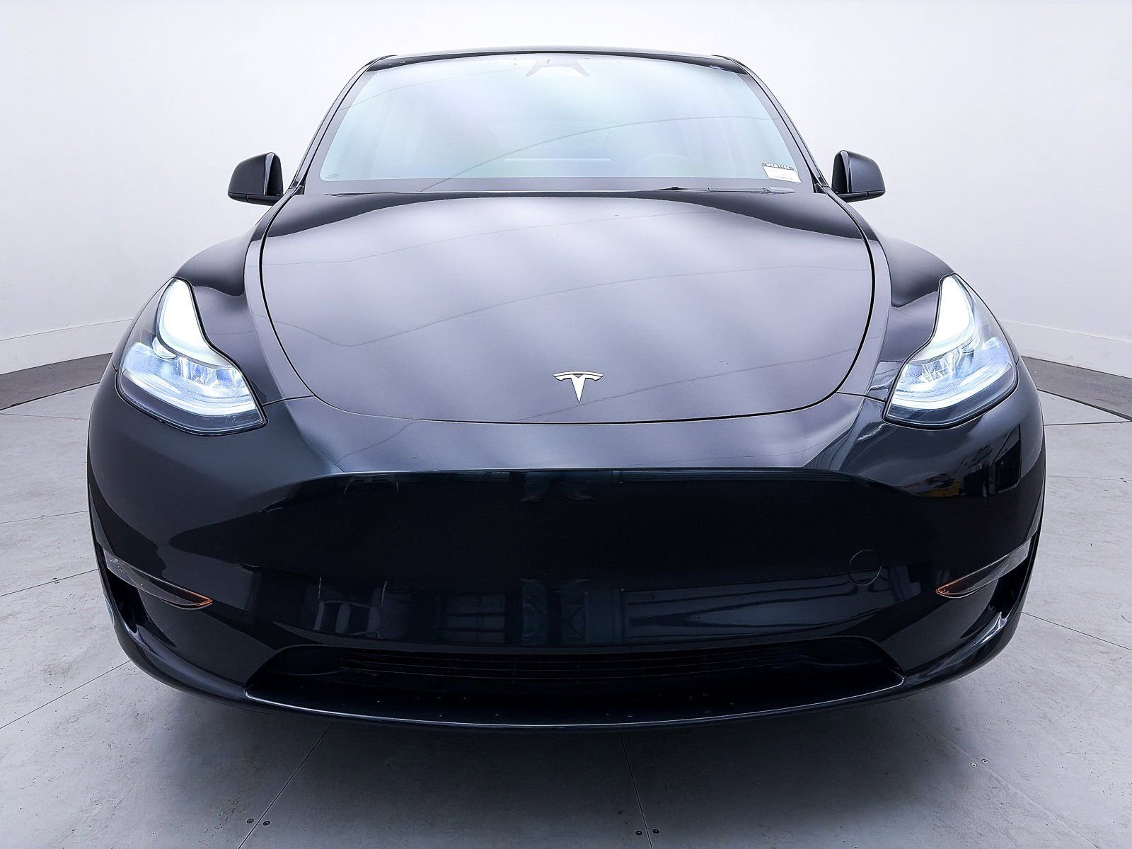 Used 2024 Tesla Model Y Long Range image 9