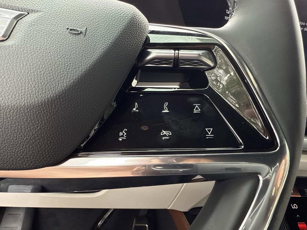 New 2026 Cadillac Vistiq Sport image 30