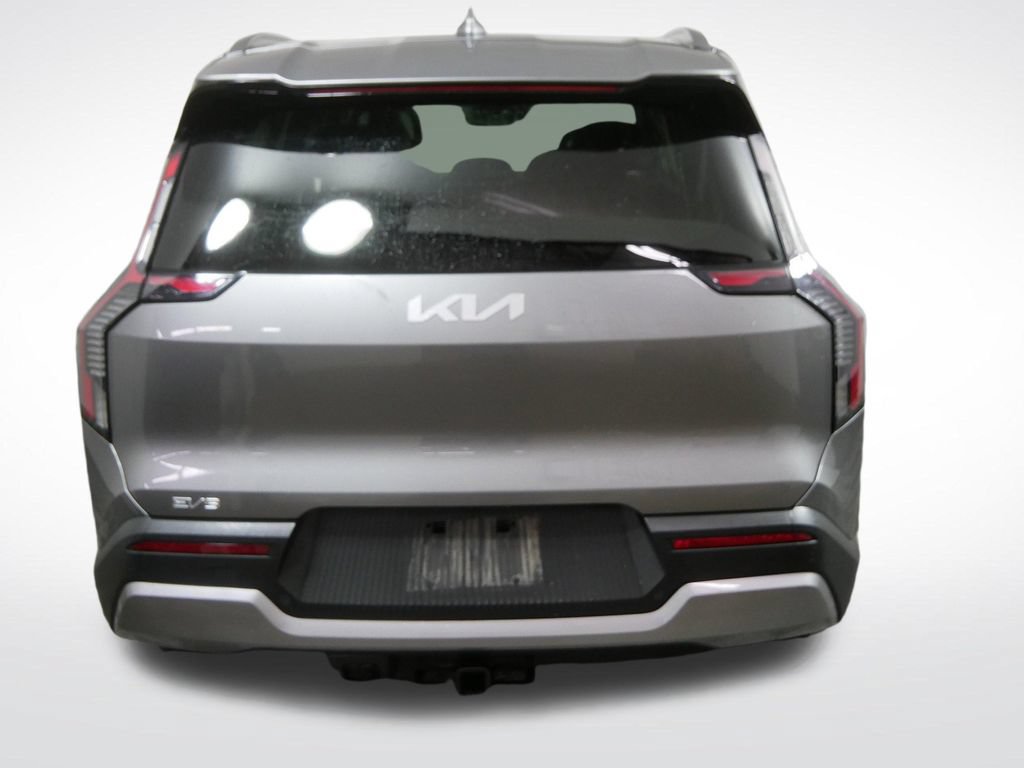 Used 2024 Kia EV9 Wind AWD/4WD video 4