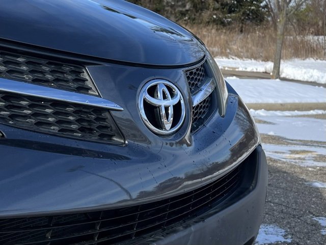 Used 2015 Toyota RAV4 Limited image 11