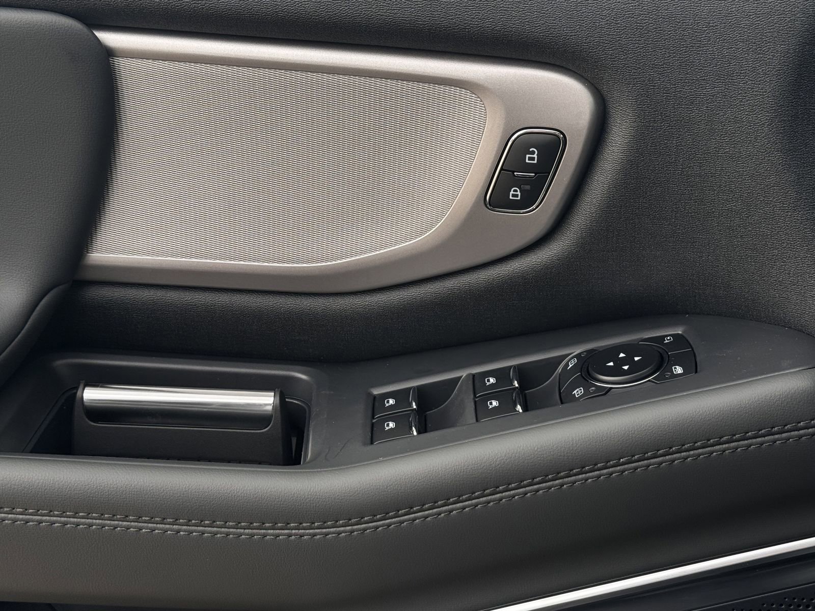 New 2026 Ford Expedition Active image 18