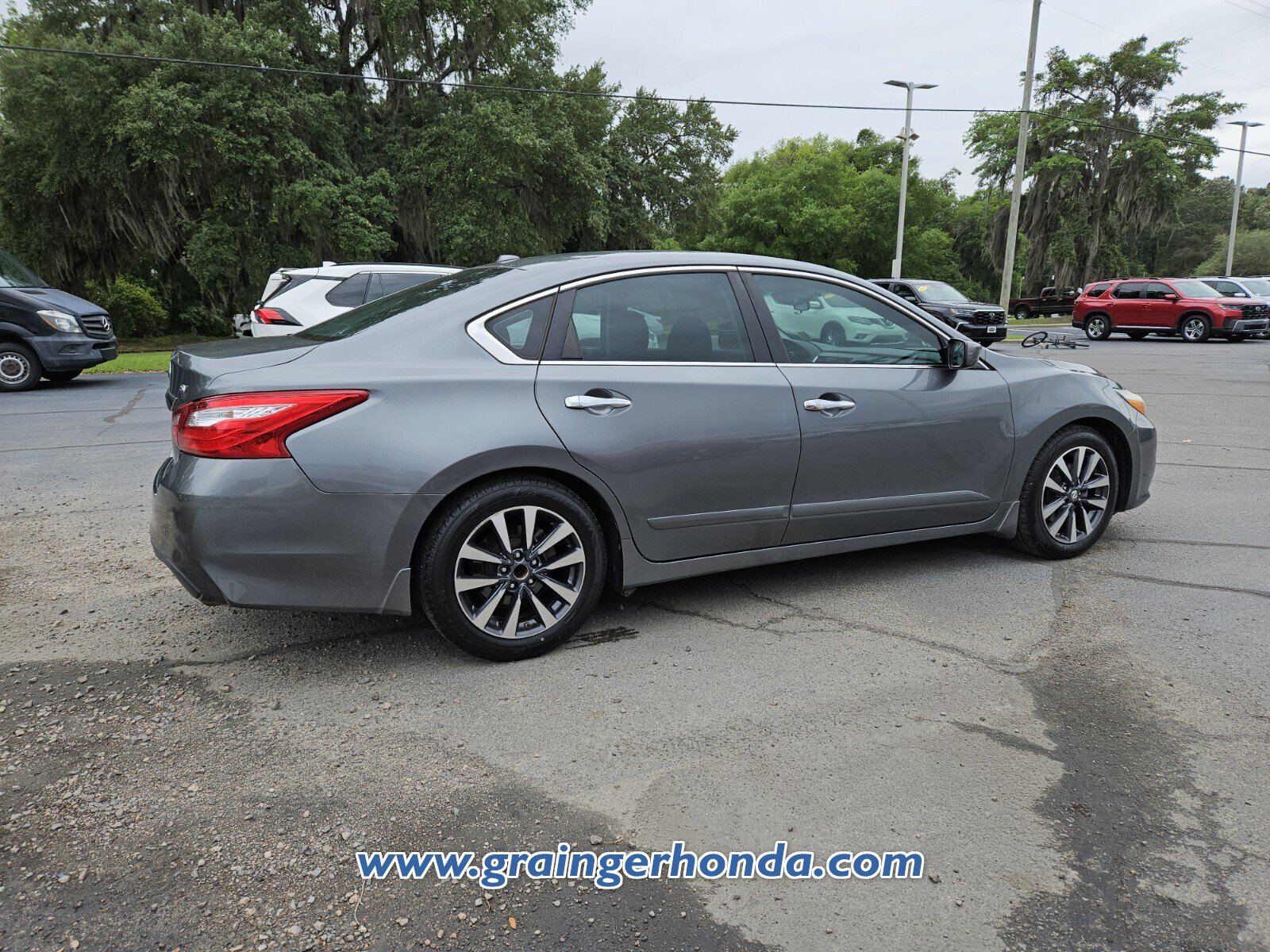 Used 2017 Nissan Altima 2.5 SV FWD image 7