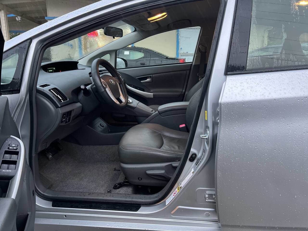 Used 2010 Toyota Prius Two image 10