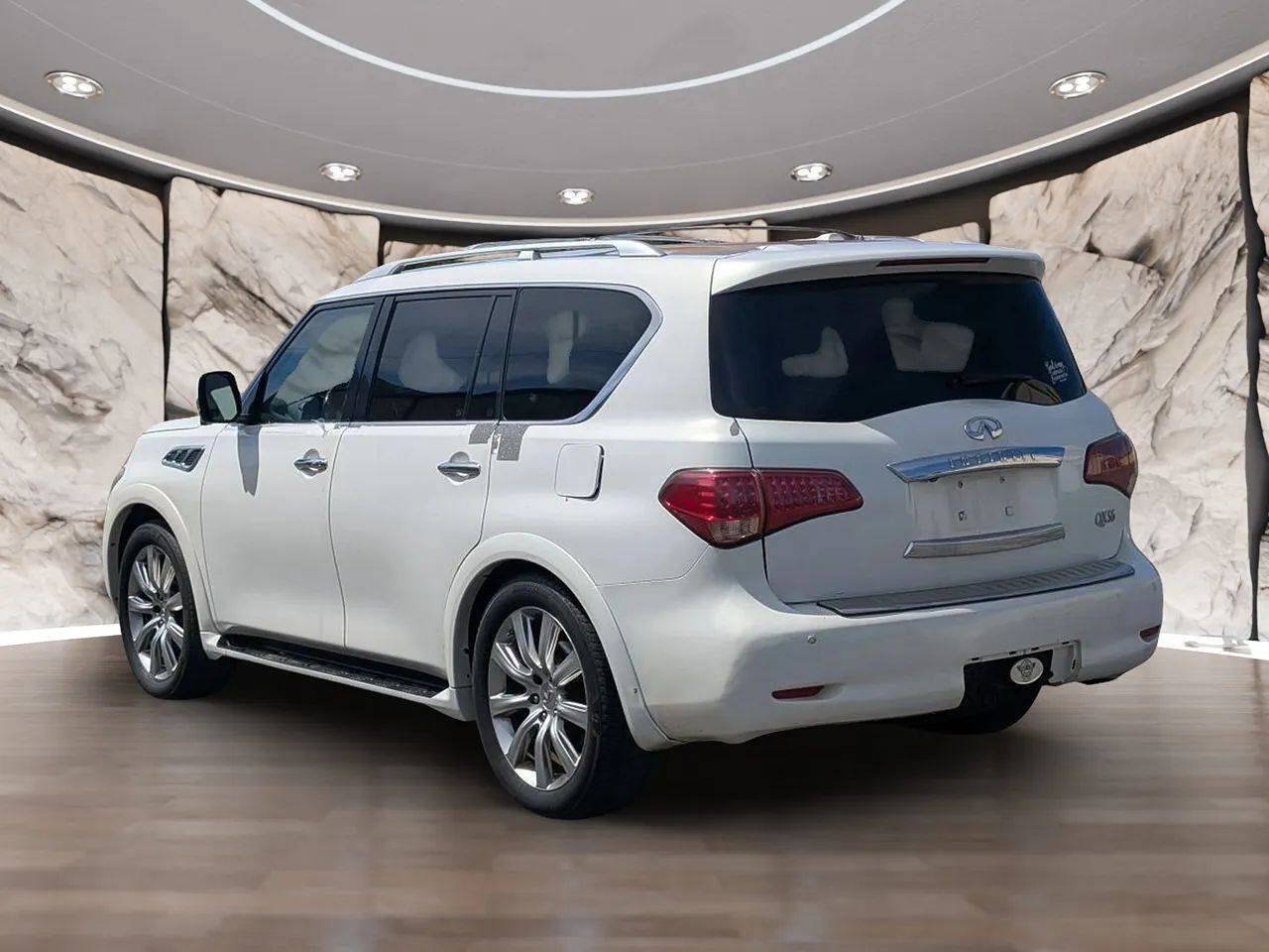 Used 2012 INFINITI QX56 4WD w/ Deluxe Touring Pkg image 6