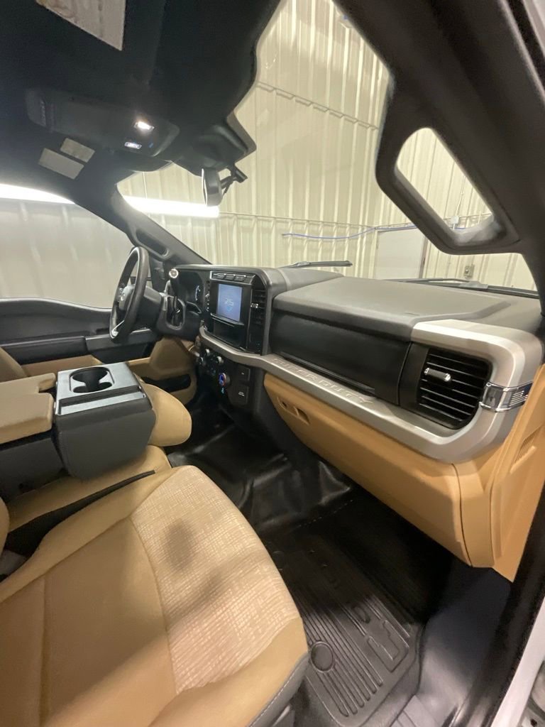 Used 2023 Ford F350 XLT w/ FX4 Off-Road Package image 13