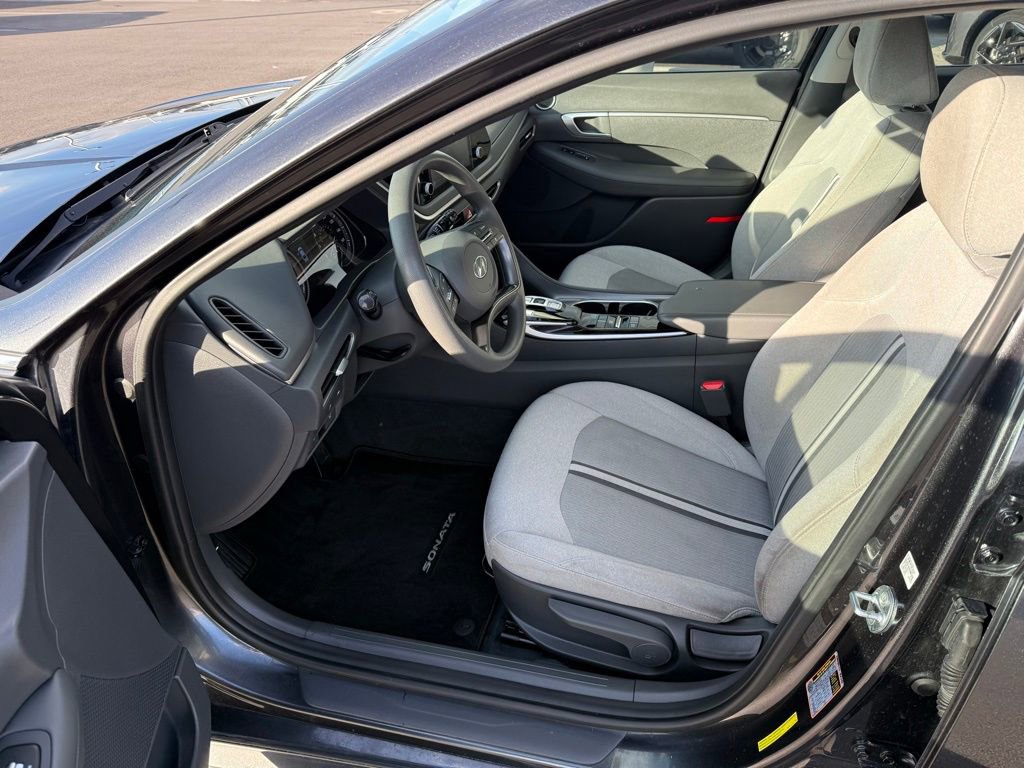 Used 2022 Hyundai Sonata SE image 10