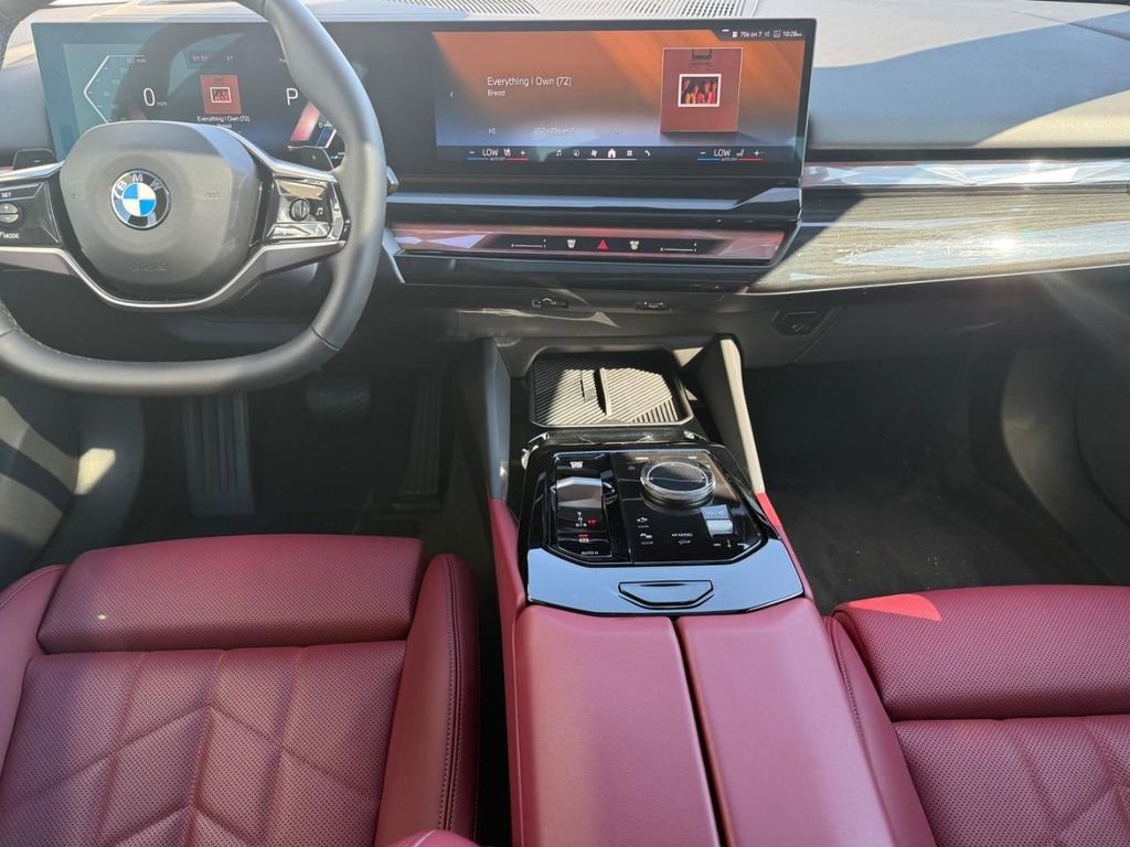Used 2026 BMW 540i xDrive image 12