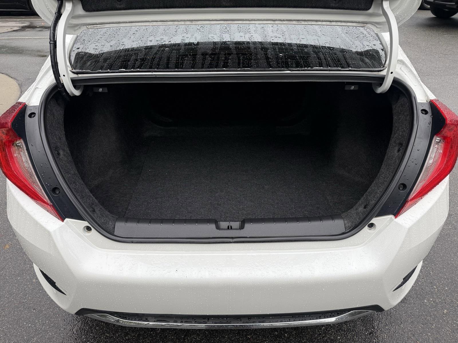 Used 2019 Honda Civic EX image 12