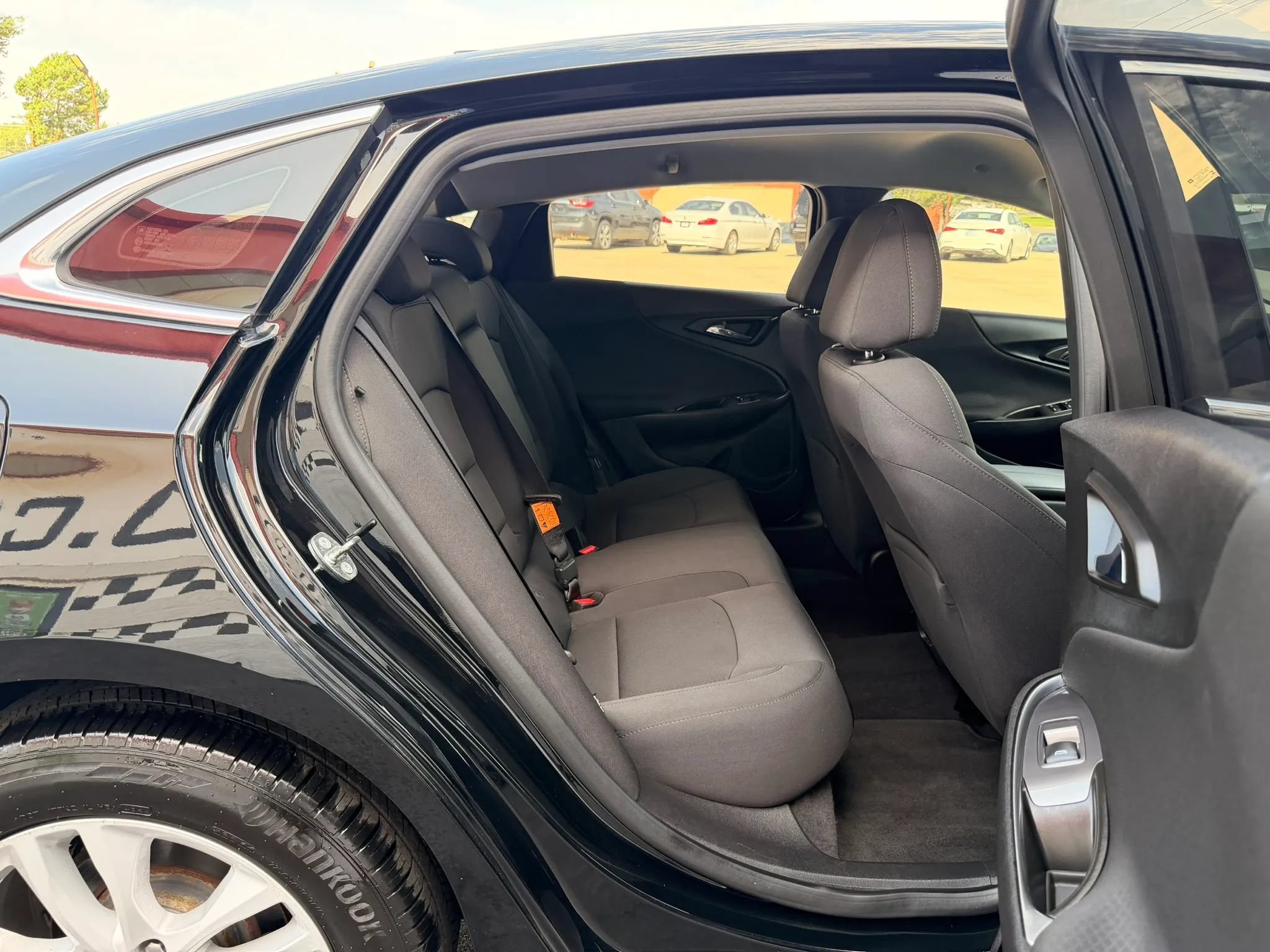 Used 2016 Chevrolet Malibu LT FWD image 27
