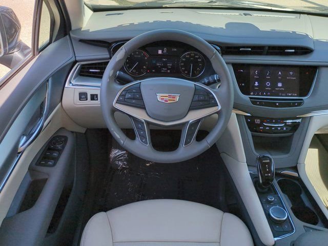 Used 2020 Cadillac XT5 Premium Luxury image 15